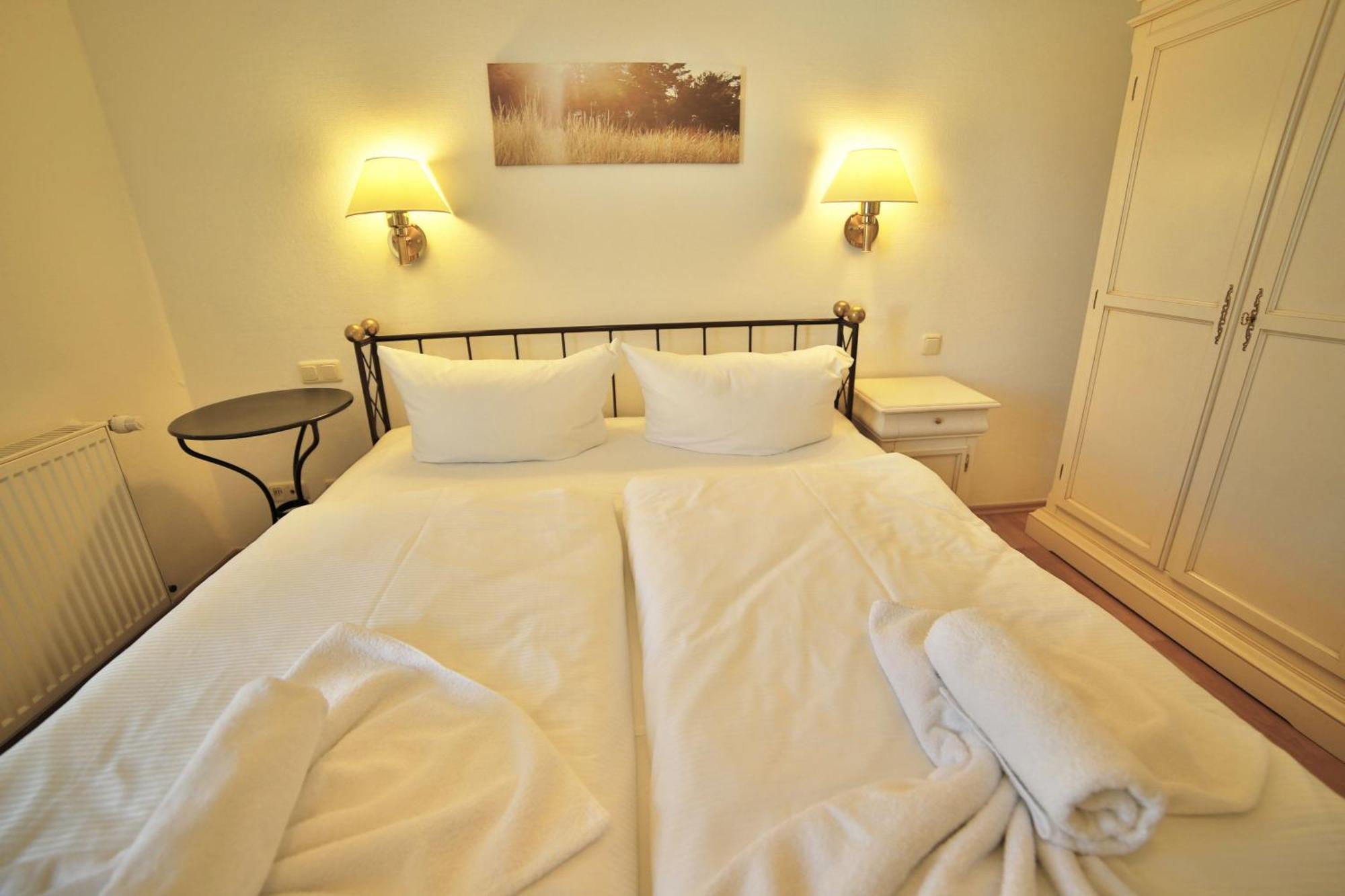 Ferienwohnung Binzer Strandgut Im Haus Jahreszeiten Binz Kültér fotó