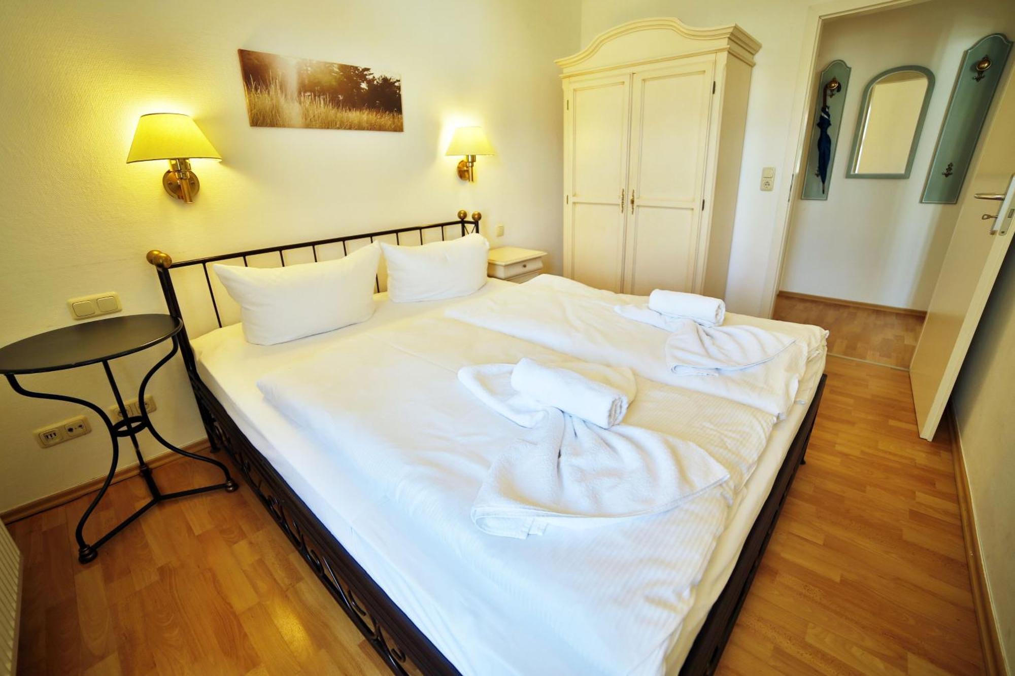 Ferienwohnung Binzer Strandgut Im Haus Jahreszeiten Binz Kültér fotó